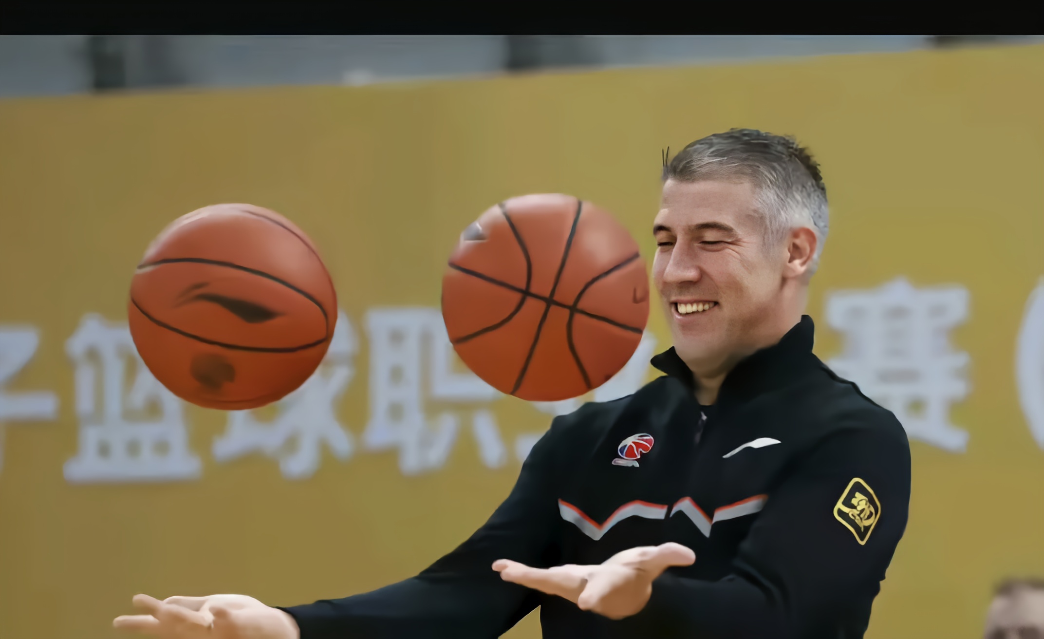NBA季后赛倒计时，国际米兰关键时刻外线爆发，细节引发关注，赛场秩序良好，赛季目标并未改变(2024nba季后赛关键球绝杀球)