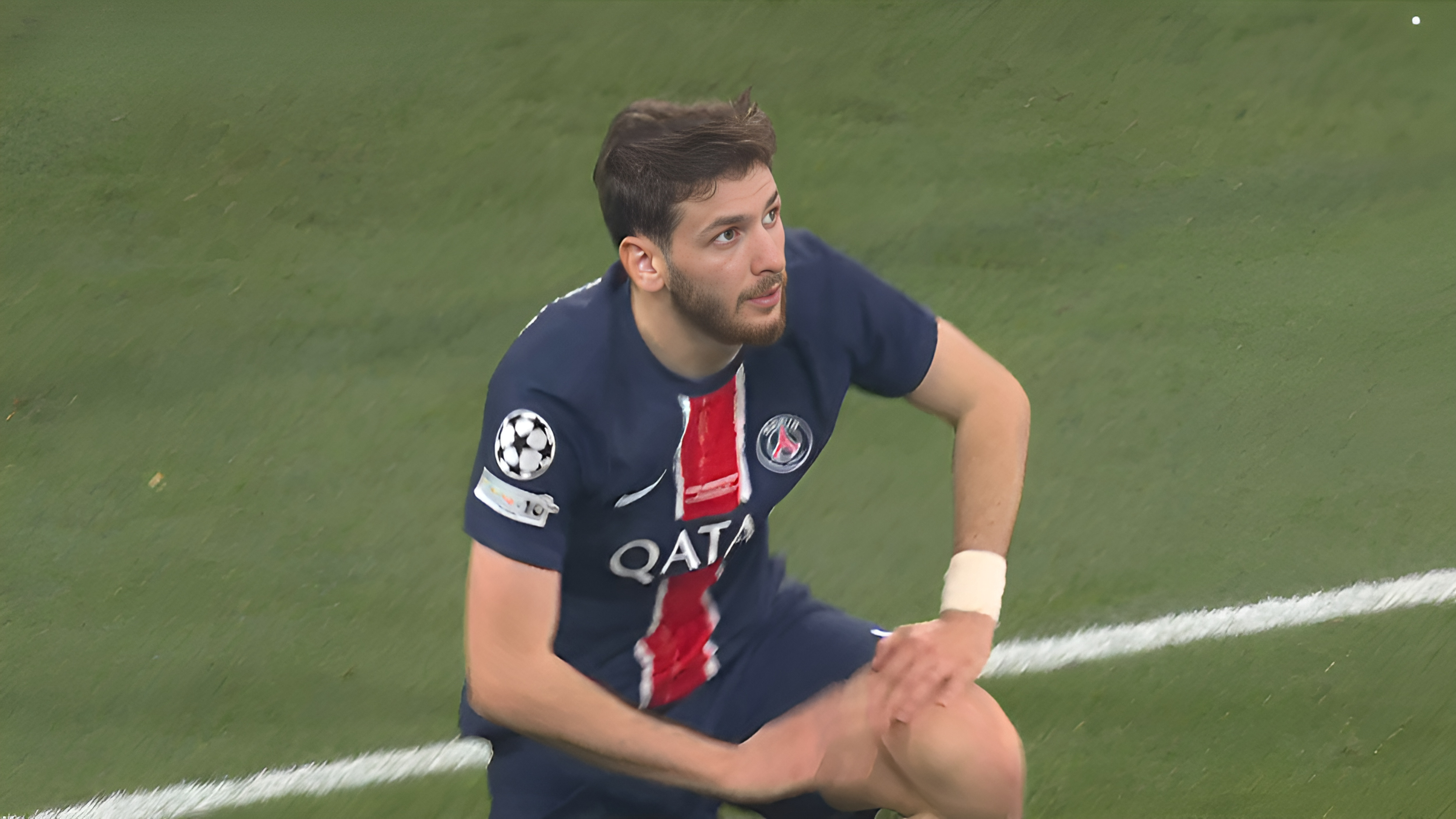 那不勒斯发布备战花絮，清晨遗憾出局，法甲任务艰巨，阵容厚度经受考验(苦海无涯回头干啥全文阅读)-开云官网